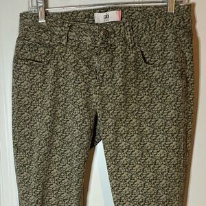 CAbi Ditzy Skinny Jeans Women’s Size 4 Olive Green Tan Floral Boho Chic Slim Fit